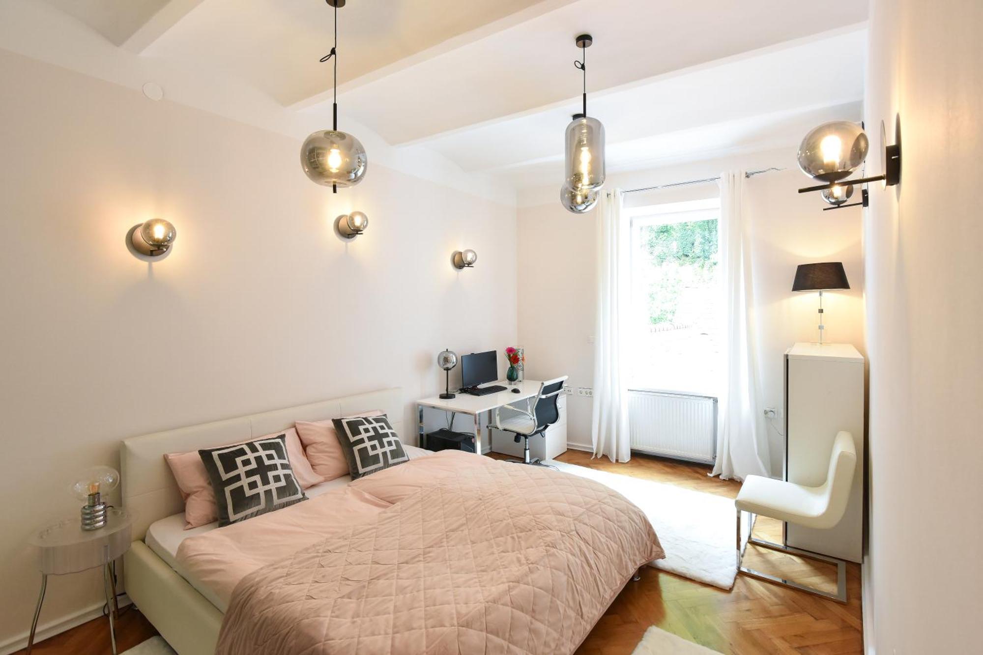 Neoclassical Luxury Apartment Lublaň Exteriér fotografie