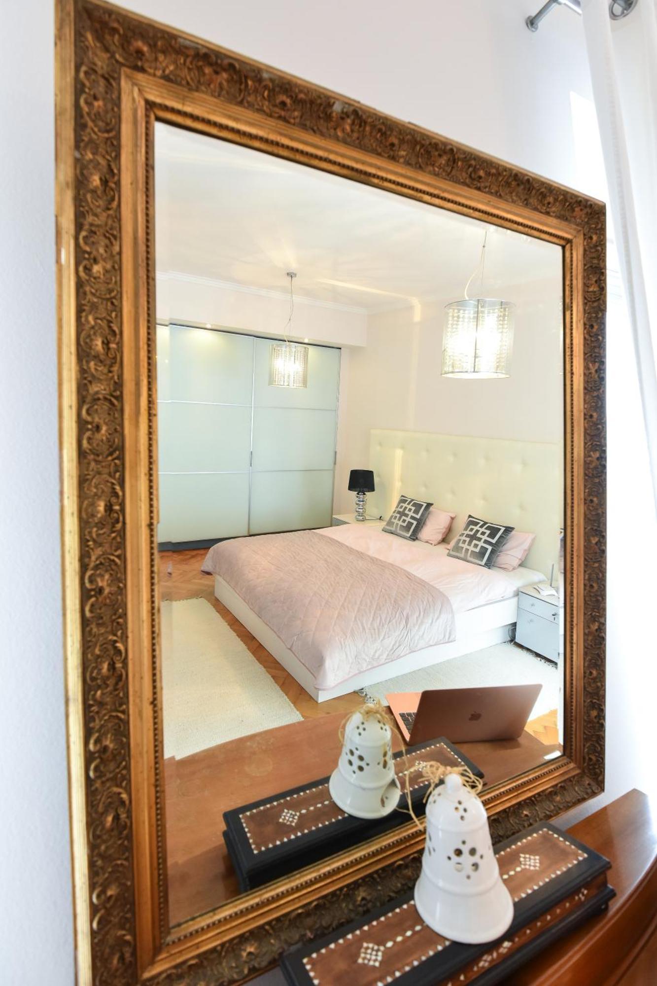 Neoclassical Luxury Apartment Lublaň Exteriér fotografie