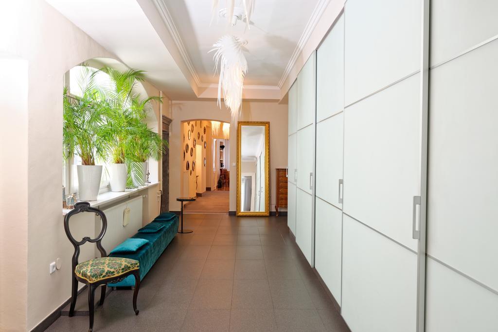 Neoclassical Luxury Apartment Lublaň Exteriér fotografie