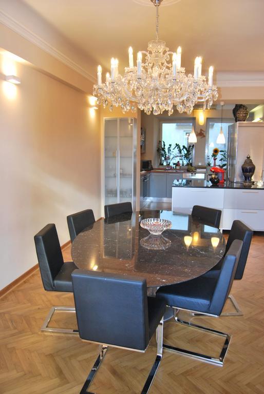 Neoclassical Luxury Apartment Lublaň Exteriér fotografie